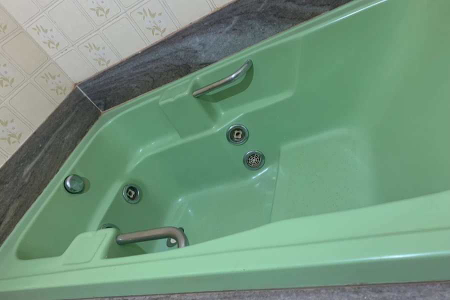 How To Avoid Damage During A Hot Tub Removal St Cloud, FL